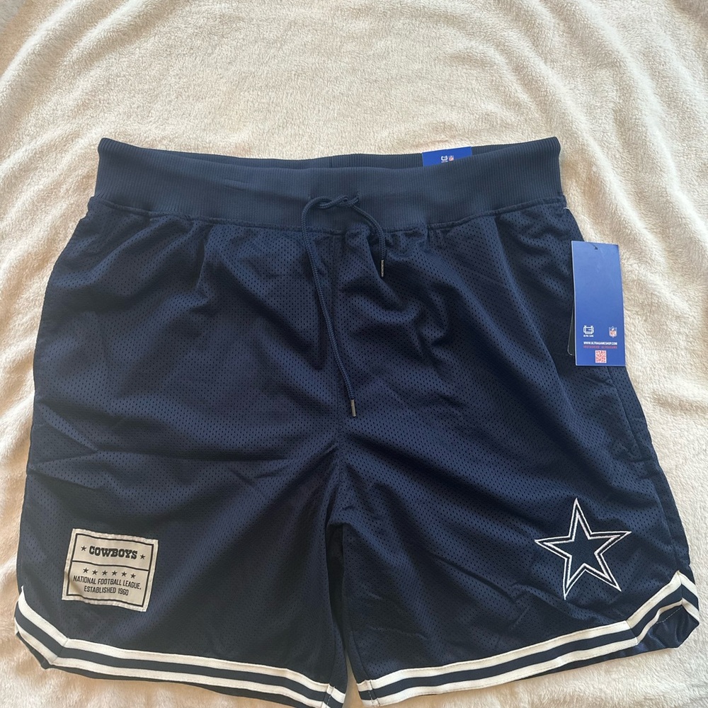 Dallas Cowboys XL men’s shorts